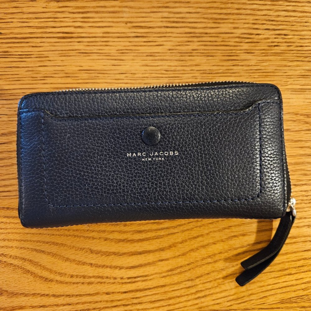 Marc Jacobs Leather Continental Zipper Wallet Navy